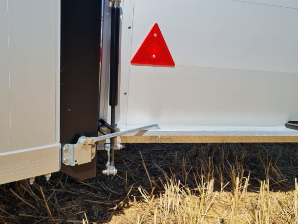 MAXI4 Herringbone - Four Horse Trailer - Image 7