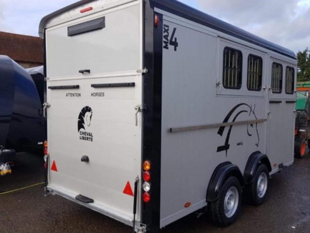 MAXI4 Herringbone - Four Horse Trailer - Image 8