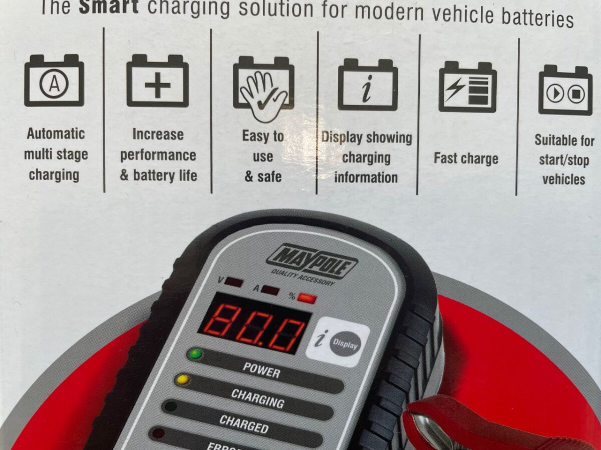 MP7428 8A 12V Electronic Smart Charger, Trailer Car Van Campervan - Image 3